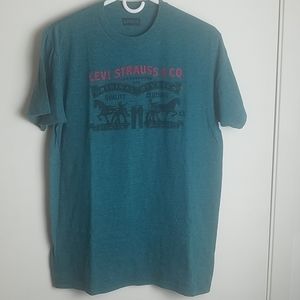 Blue Levi Strauss & Co tee shirt size m